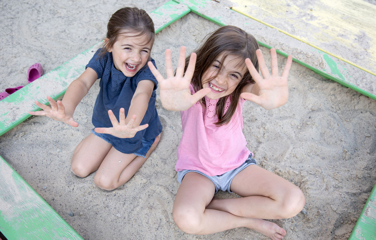 Un bac à sable pour vos enfants à 20€ : conseils et construction