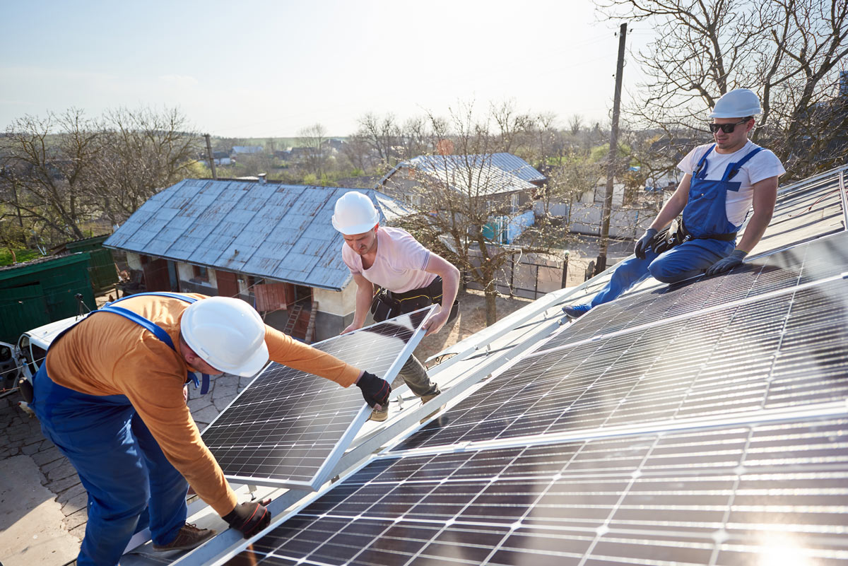 Installer des panneaux solaires, que dit la loi pour quelles démarches ?