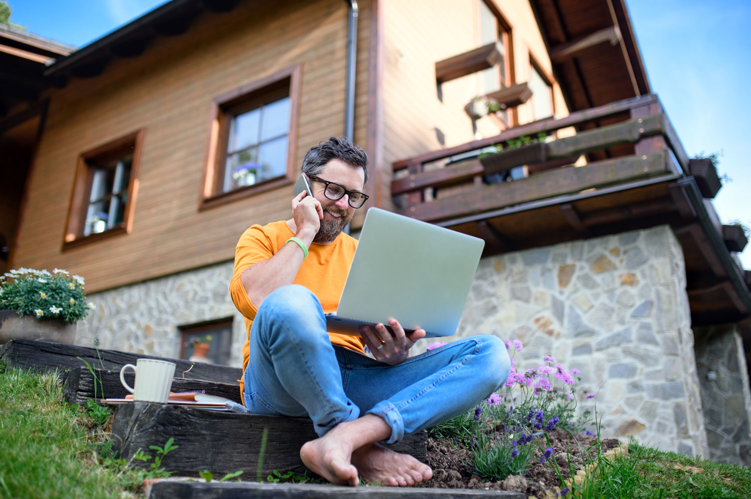 Cet été, transformez votre jardin en bureau pour un télétravail estival réussi