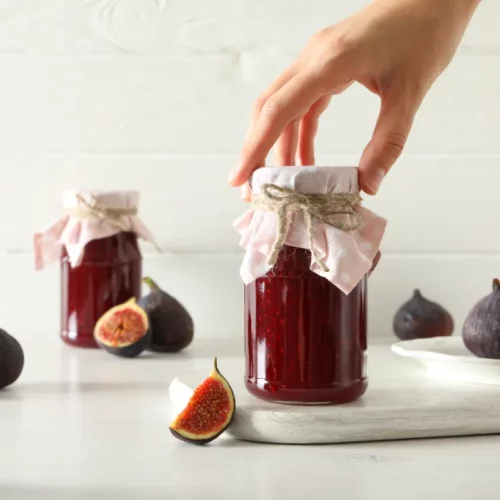 Confiture de figues au miel et aux noix : recette gourmande d'automne