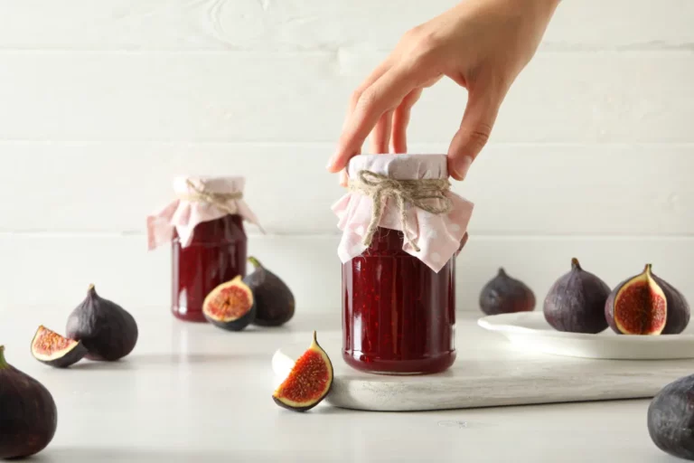 Confiture de figues au miel et aux noix : recette gourmande d'automne